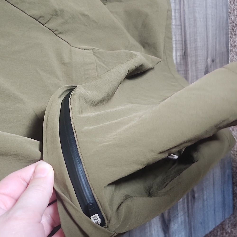 Outerknown Active Lightweight Jacket In Army Green - image 8